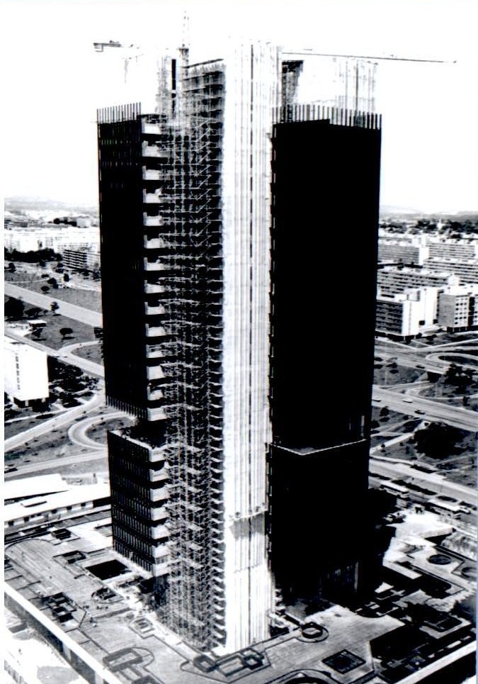 Construction of the main building of the Central Bank